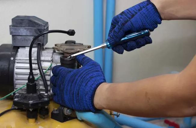 Conserto de bomba de água no Pacaembu